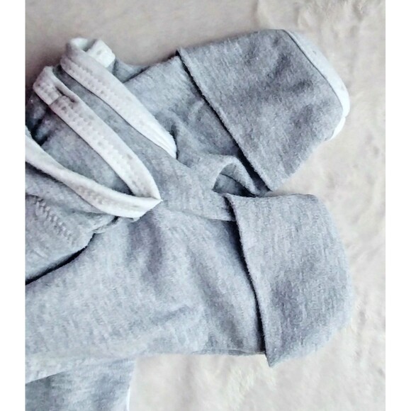 Swaddle wrap Newborn University of Michigan Health West blanket comfort - Picture 5 of 7